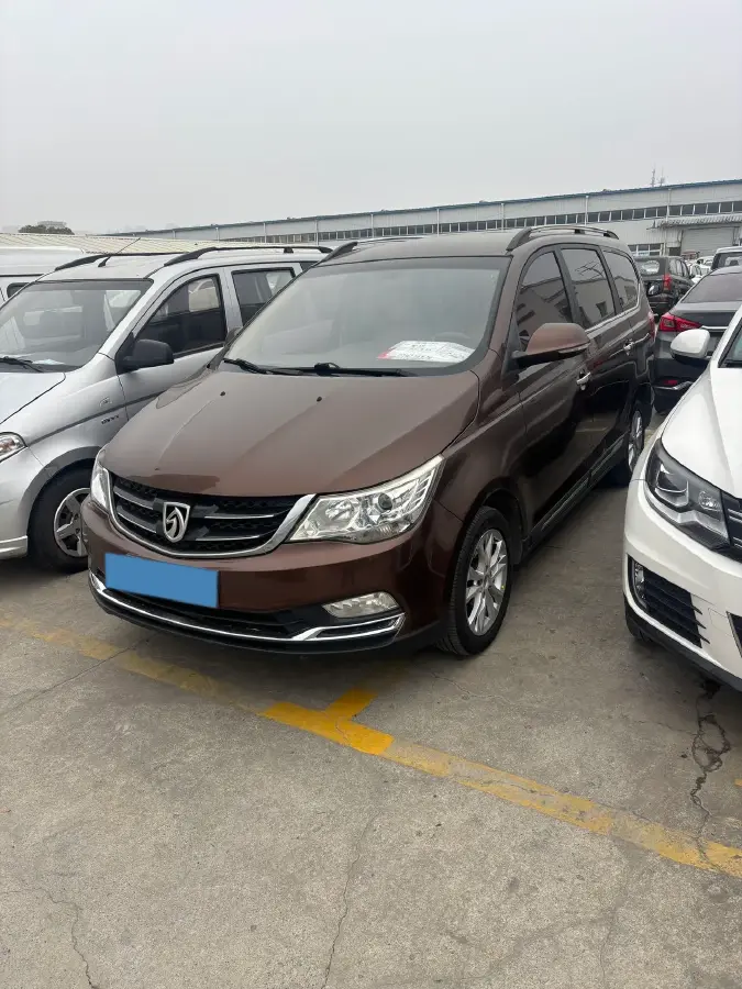 2016 BaoJun 730 1.5L 112HP L4 5MT