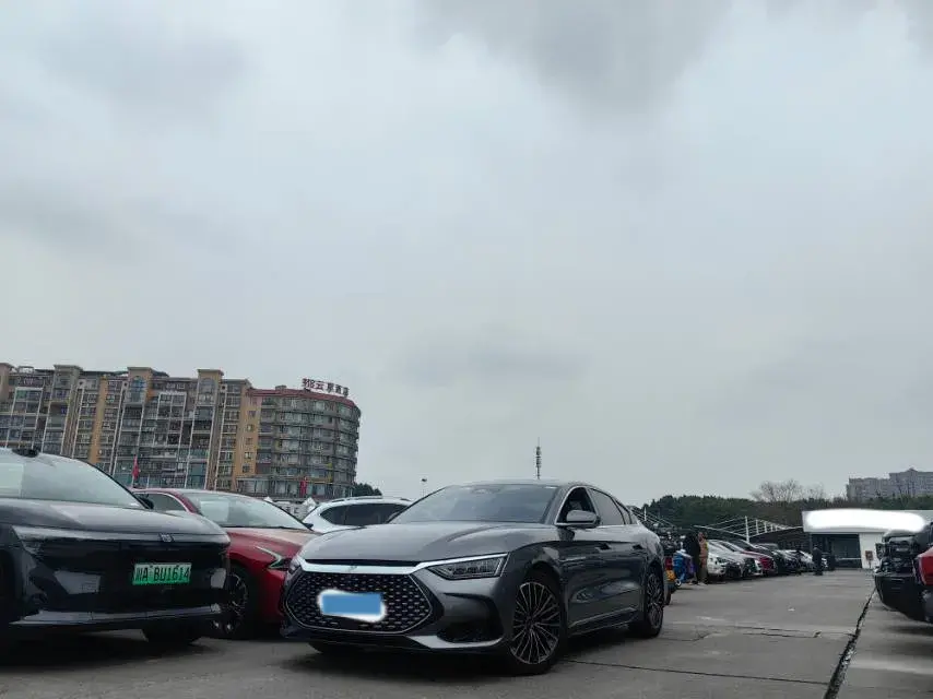 2022 Volkswagen Tiguan L 2.0T 186HP L4 7DCT