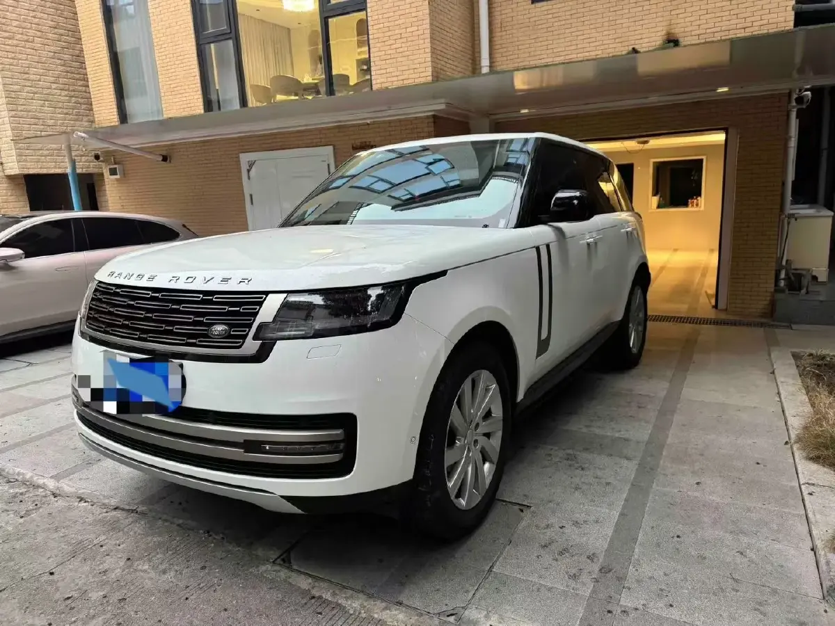 2024 Land Rover Range Rover 3.0T 400HP L6 8AT