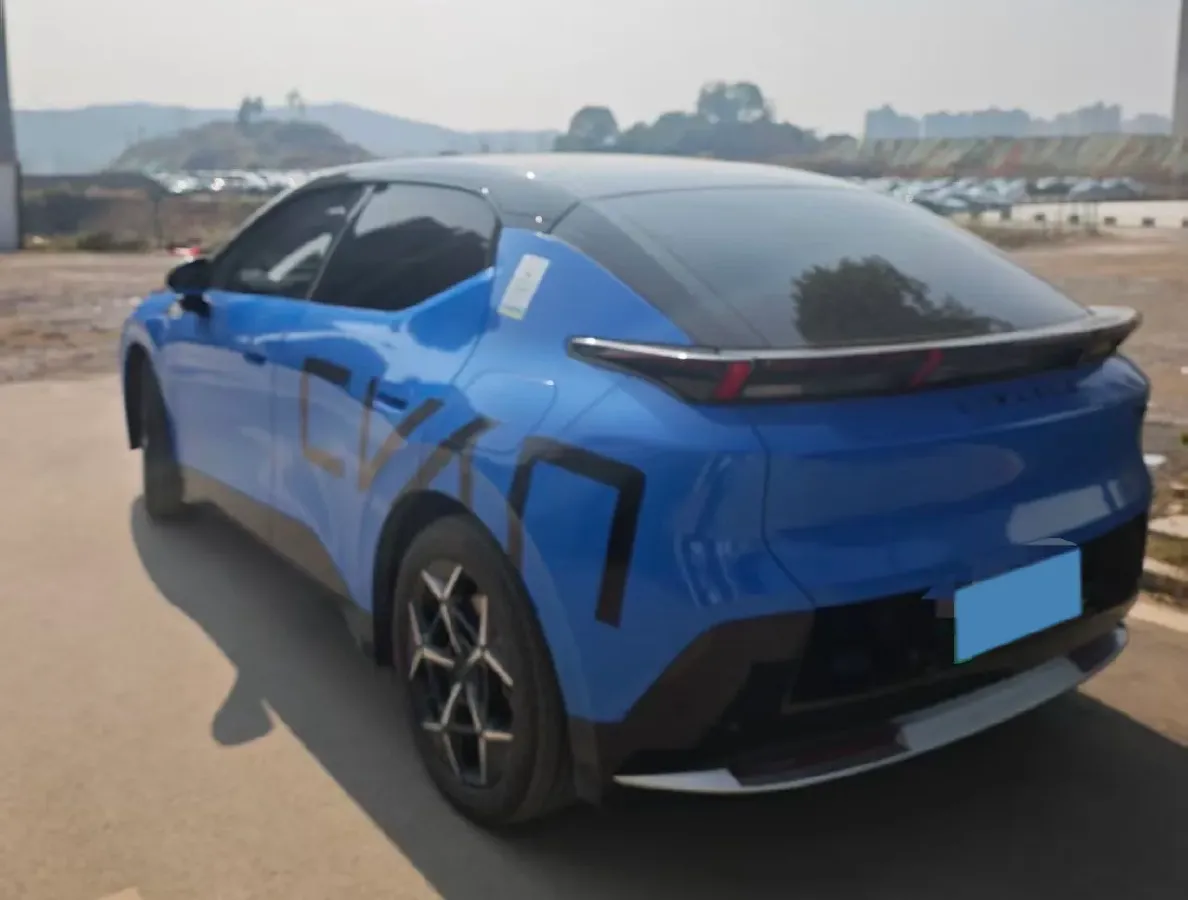 2025 Dongfeng Z9 2.0T 258HP L4 8AT,autocango,china used car exporter,china ev exporter,chinese used car exporter,chinese used ev exporter