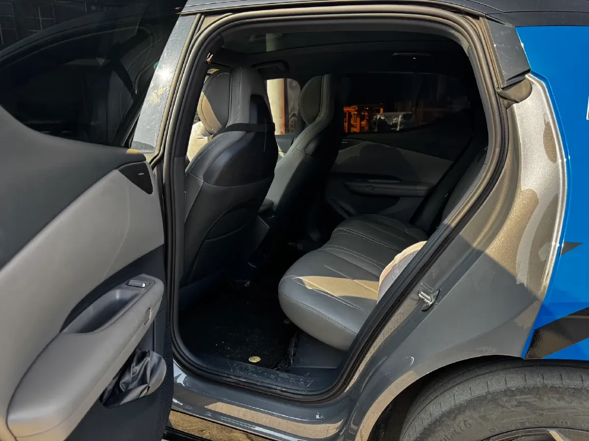 2025 Dongfeng Z9 2.0T 258HP L4 8AT,autocango,china used car exporter,china ev exporter,chinese used car exporter,chinese used ev exporter