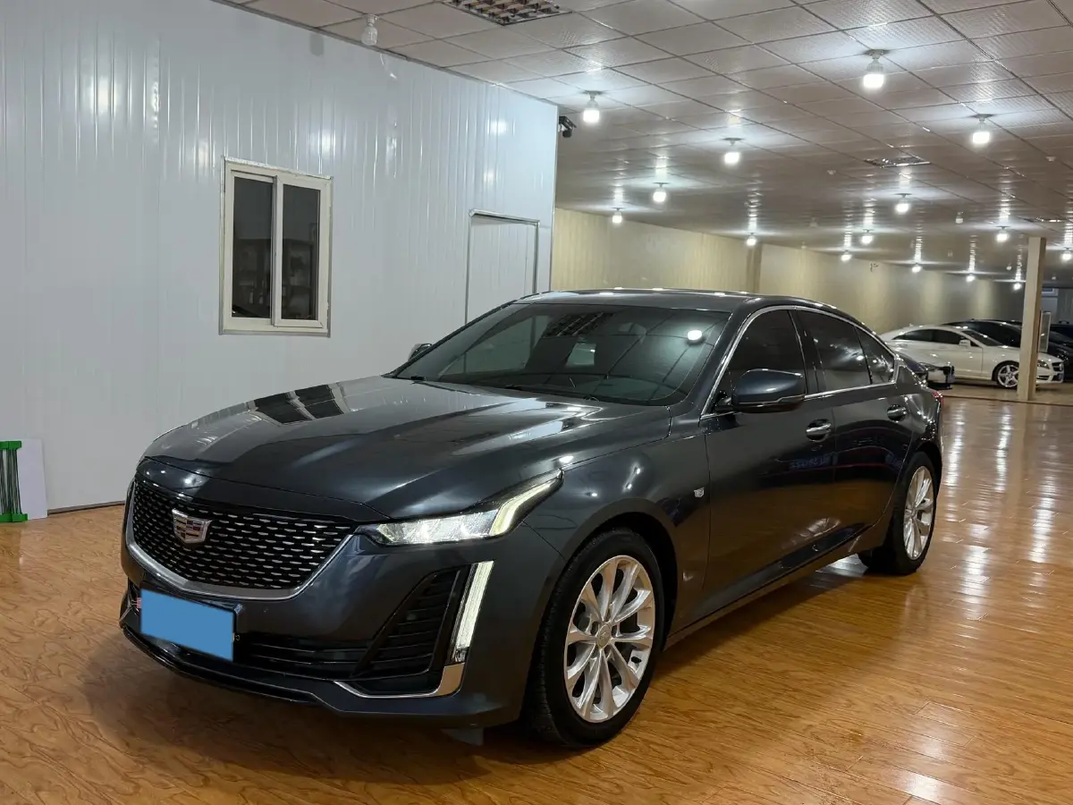 2021 Cadillac CT5 2.0T 237HP L4 10AT