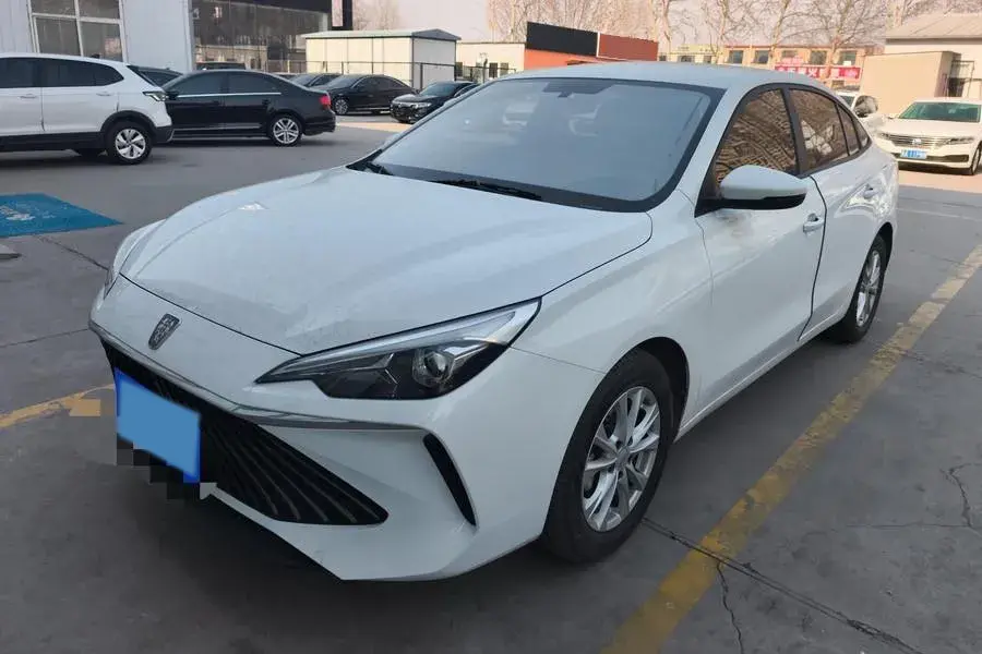 2023 Roewe i5 1.5L 129HP L4 5MT