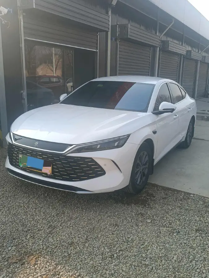 2025 BYD QinL 1.5L 101HP L4 E-CVT PHEV 10.08KWH