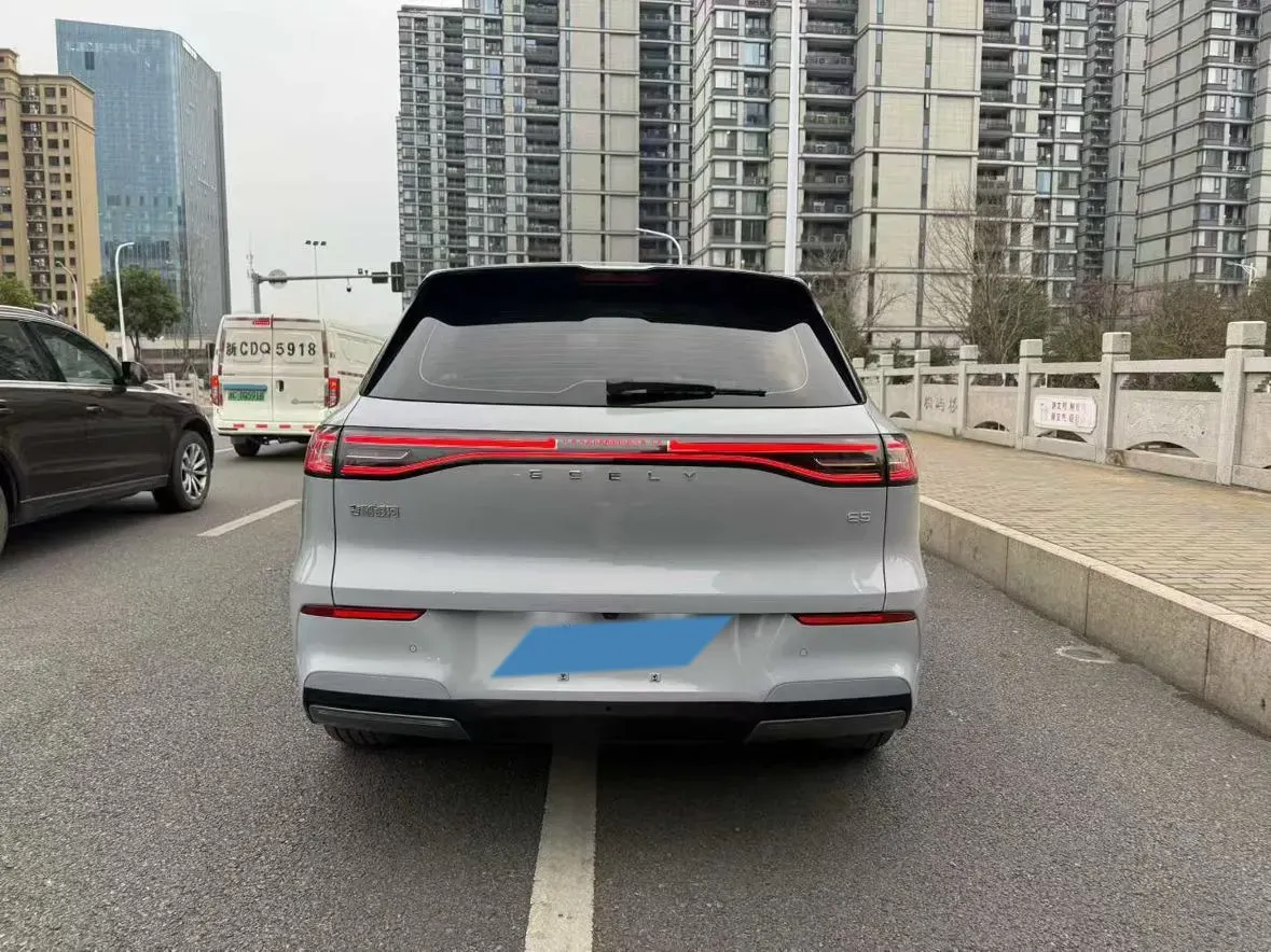 2024 Geely Emgrand L HiP 1.5T 181HP L4 3DHT PHEV 15.5KWH,autocango,china used car exporter,china ev exporter,chinese used car exporter,chinese used ev exporter
