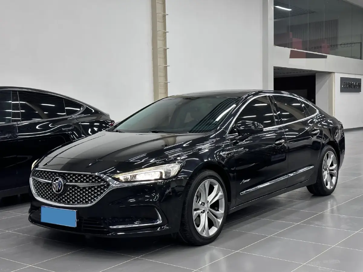 2022 Buick Larcosse 2.0T 237HP L4 9AT