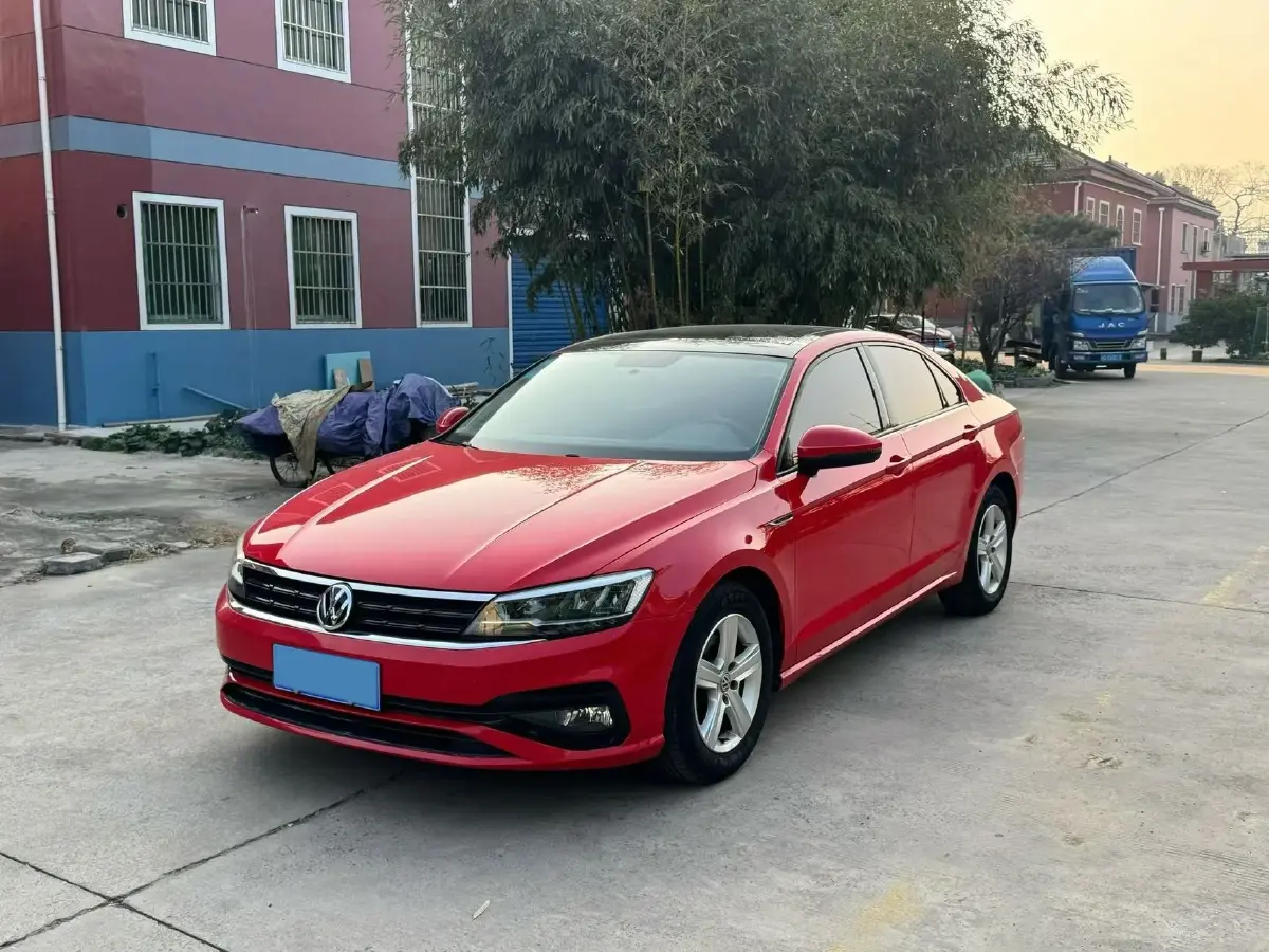 2019 Volkswagen T-Cross 1.4T 150HP L4 7DCT