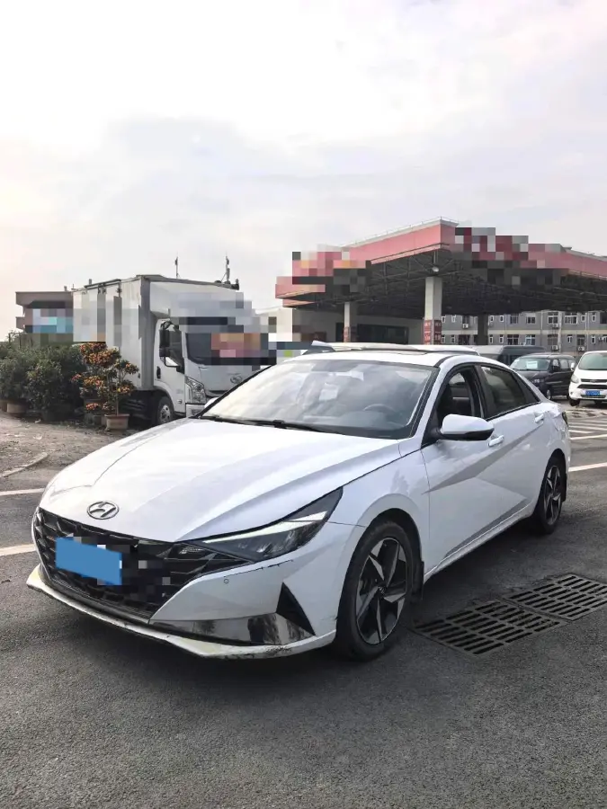 2021 Hyundai Elantra 1.5L 115HP L4 CVT