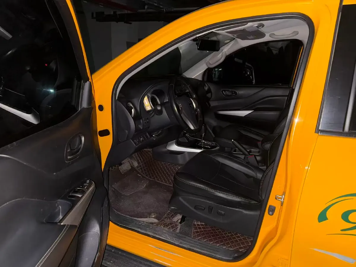 2023 Nissan Navara 2.5L 190HP L4 7AT,autocango,china used car exporter,china ev exporter,chinese used car exporter,chinese used ev exporter