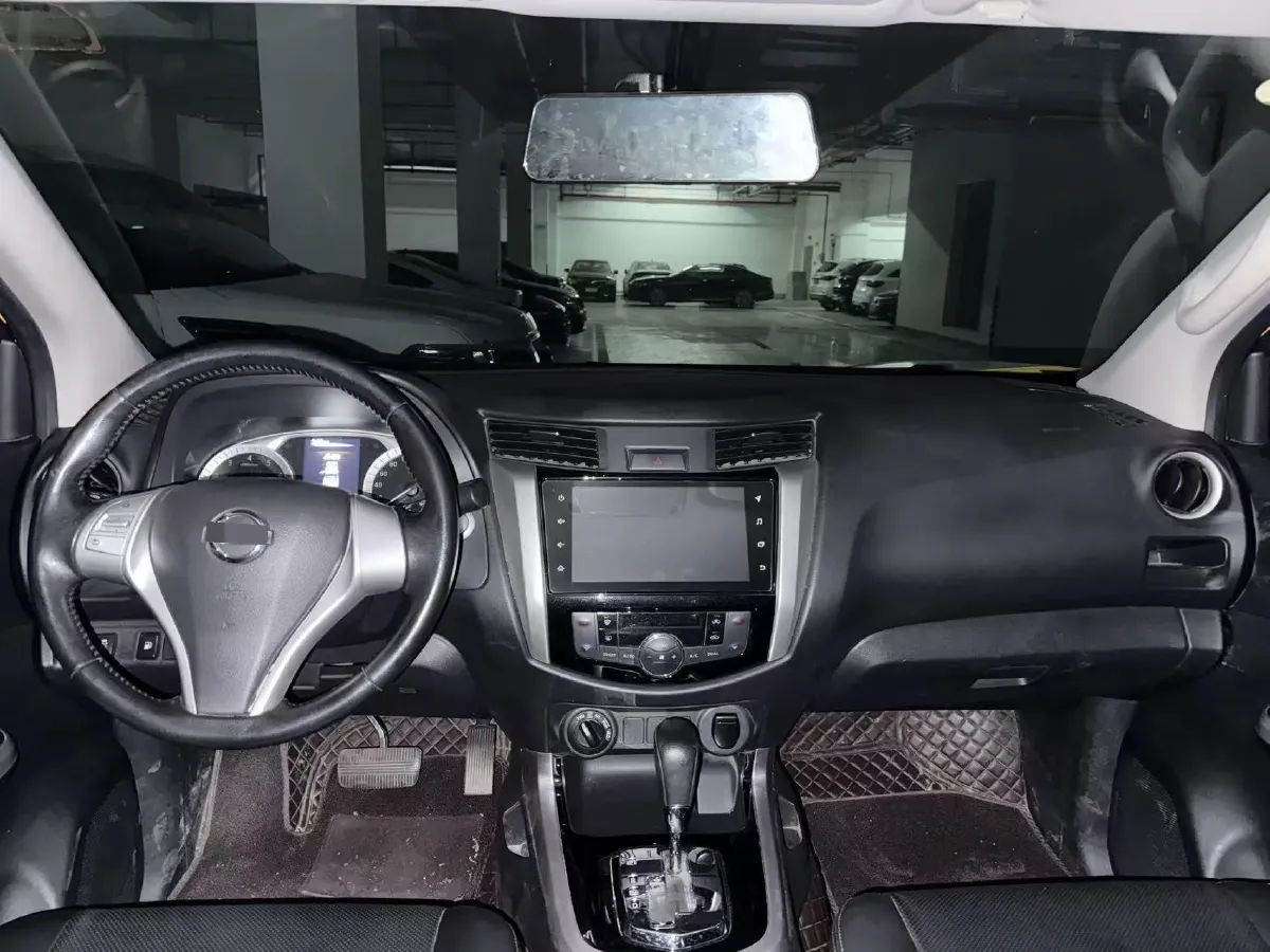 2023 Nissan Navara 2.5L 190HP L4 7AT,autocango,china used car exporter,china ev exporter,chinese used car exporter,chinese used ev exporter