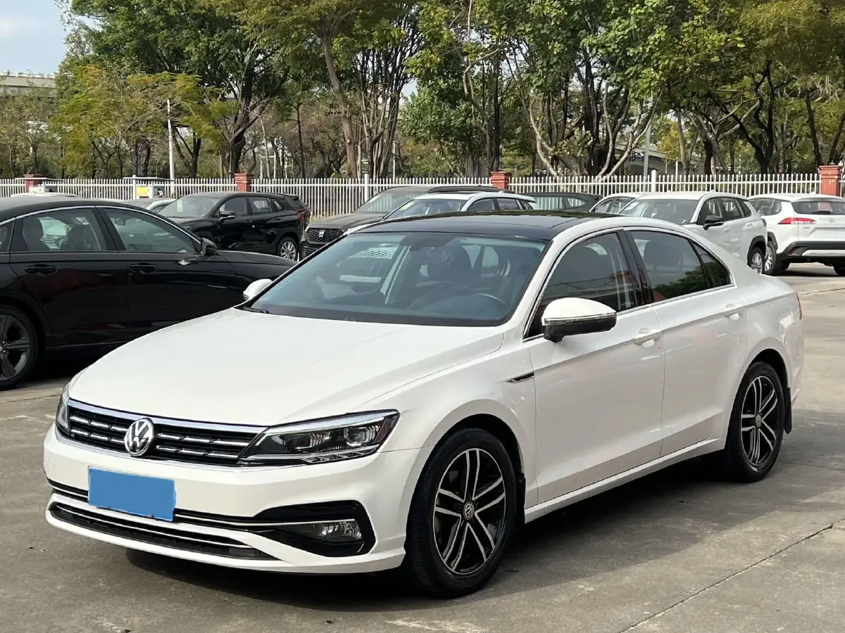 2019 Volkswagen Passat 1.4T 150HP L4 7DCT
