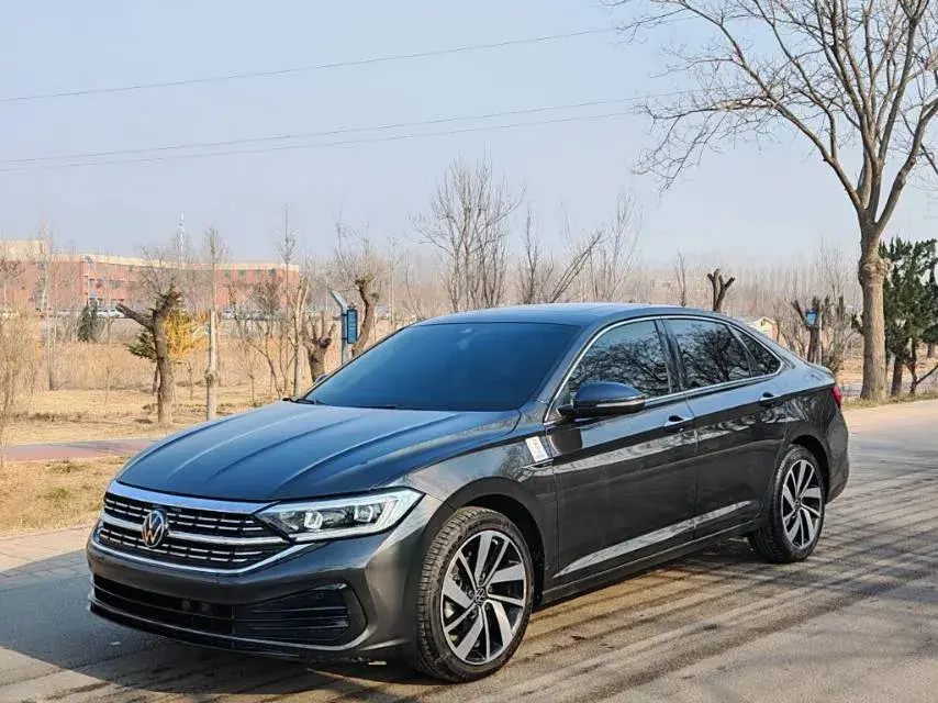 2023 Volkswagen Sagitar 1.5T 160HP L4 7DCT