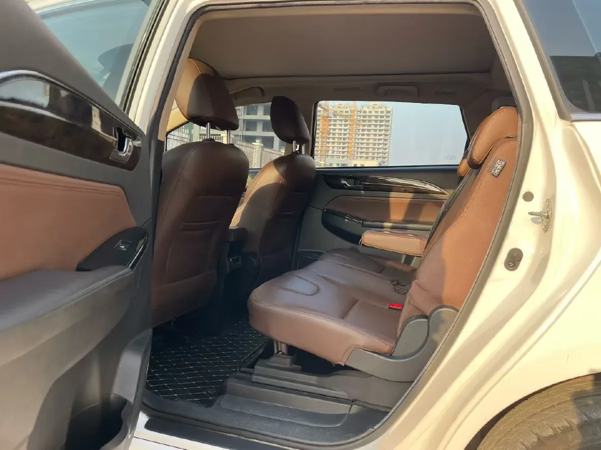 2017 LiFan XuanLang 1.8L 133HP L4 5MT,autocango,china used car exporter,china ev exporter,chinese used car exporter,chinese used ev exporter