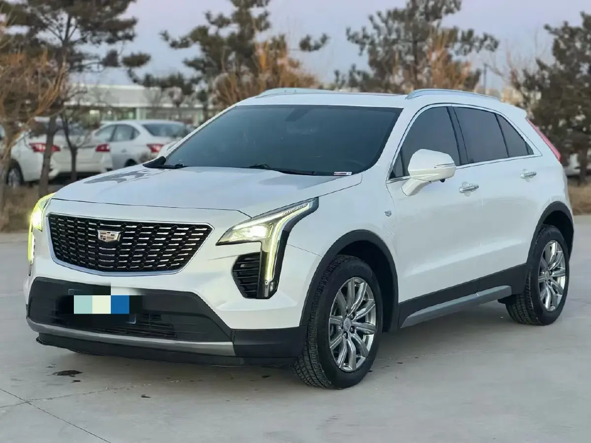 2020 Cadillac XT4 2.0T 241HP L4 9AT