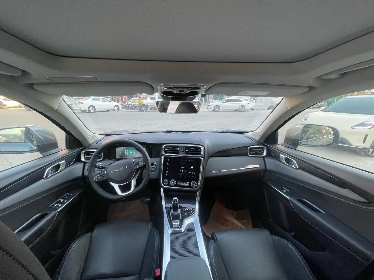 2019 LYNK&CO 01 EM-P 1.5T 180HP L3 7DCT PHEV 9.4KWH,autocango,china used car exporter,china ev exporter,chinese used car exporter,chinese used ev exporter