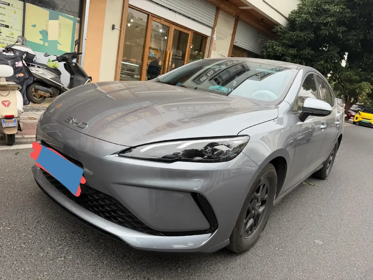 2025 BYD Seal05 DM-i 1.5L 101HP L4 E-CVT PHEV 7.68KWH