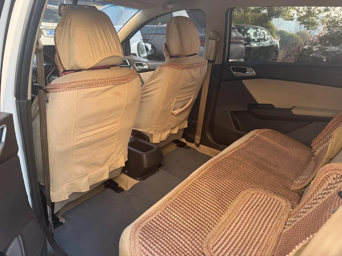 2019 Golden Dragon New Era Sea Lion 2.0L 102HP L4 5MT,autocango,china used car exporter,china ev exporter,chinese used car exporter,chinese used ev exporter