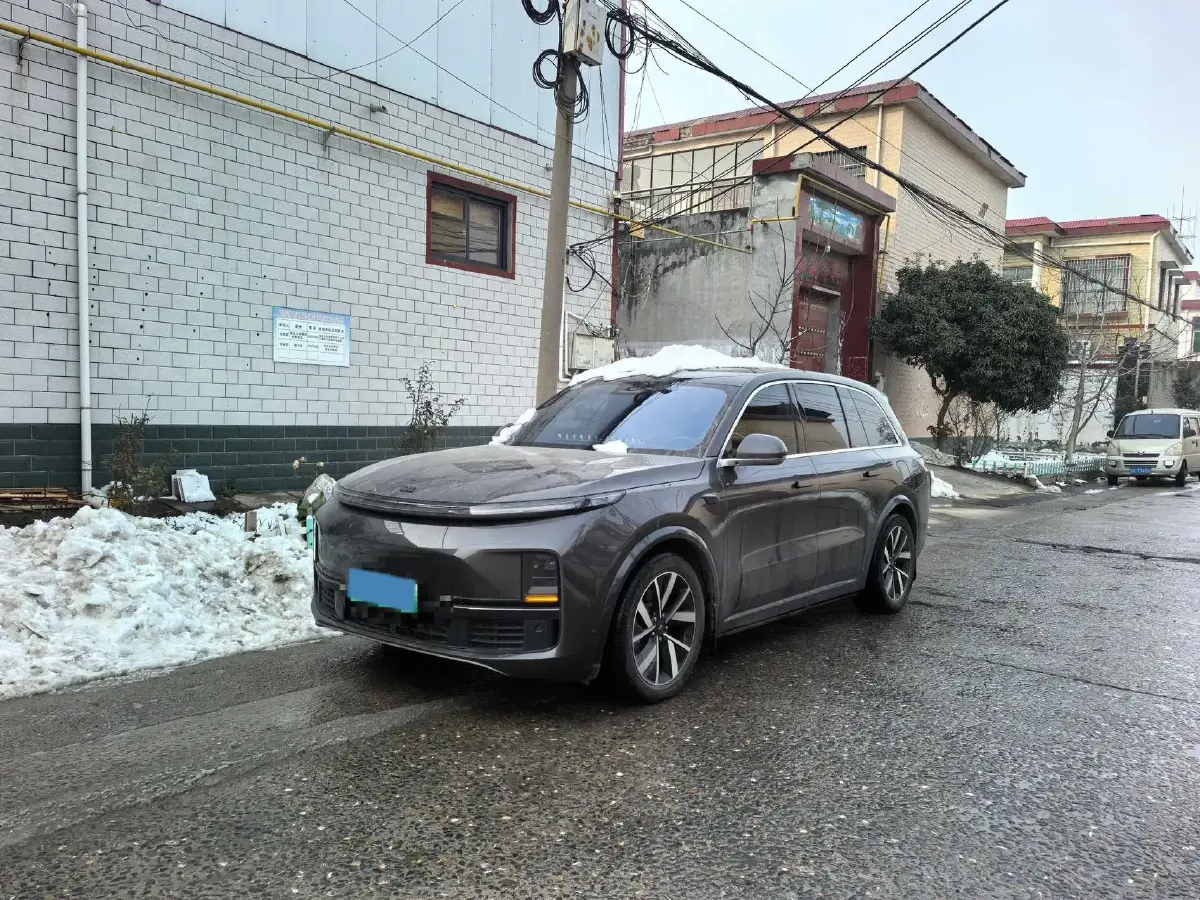 2023 Li L8 Range Extended 154HP REEV 40.9KWH