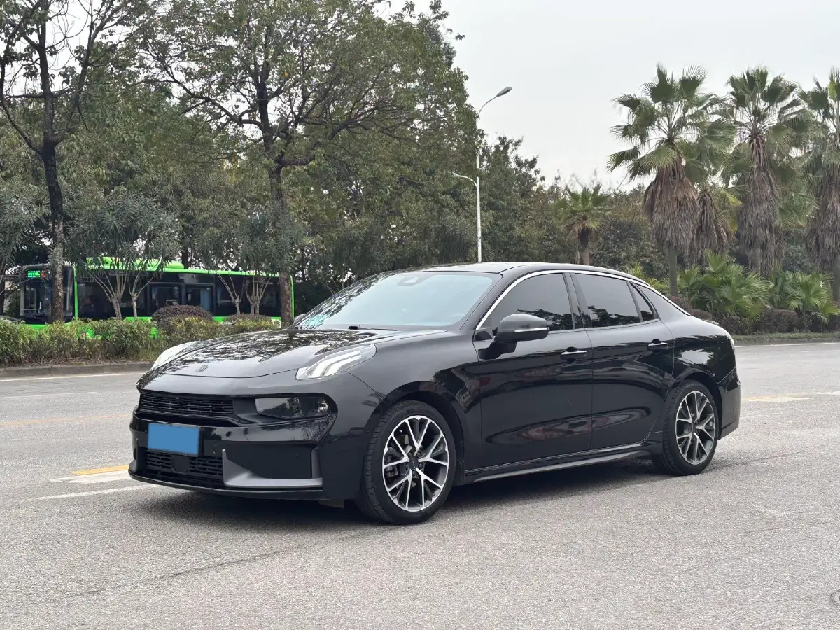 2022 LYNK&CO 03 2.0T 190HP L4 7DCT
