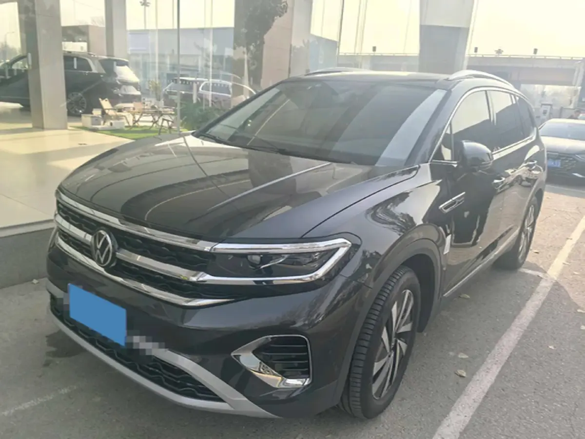 2022 Volkswagen Talagon 2.0T 220HP L4 7DCT