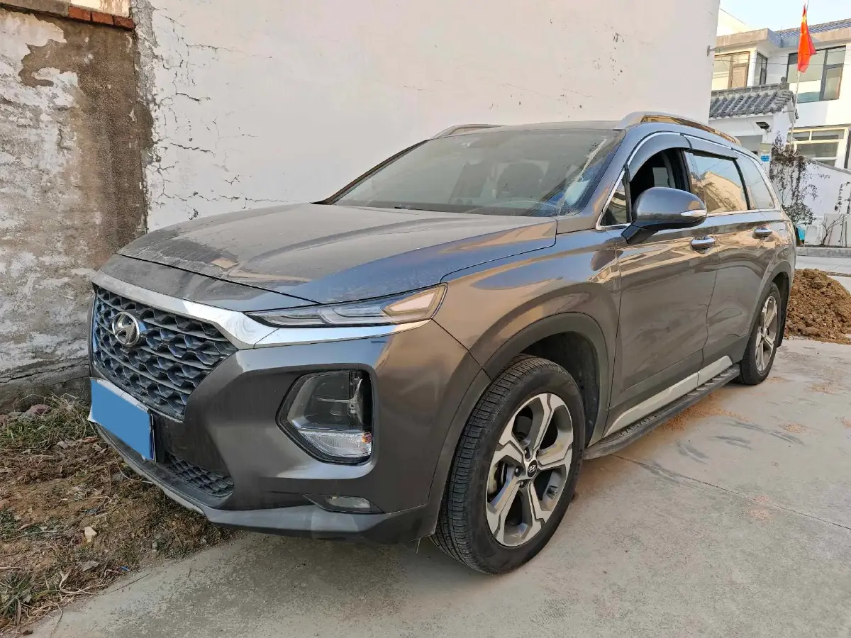 2019 Hyundai Santafe 2.0T 240HP L4 8AT