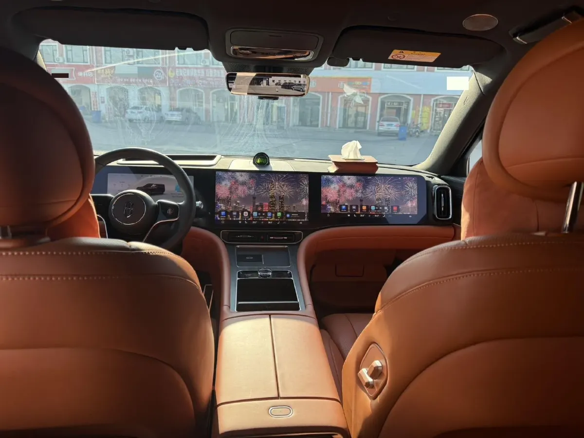 2025 AITO AITO M9 REEV 160HP REEV 52KWH,autocango,china used car exporter,china ev exporter,chinese used car exporter,chinese used ev exporter