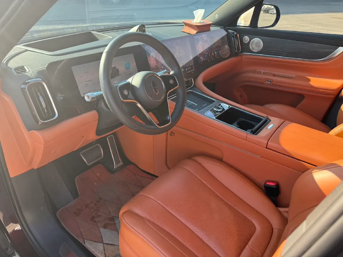 2025 AITO AITO M9 REEV 160HP REEV 52KWH,autocango,china used car exporter,china ev exporter,chinese used car exporter,chinese used ev exporter