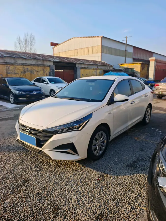 2020 Hyundai Verna 1.4L 100HP L4 6MT