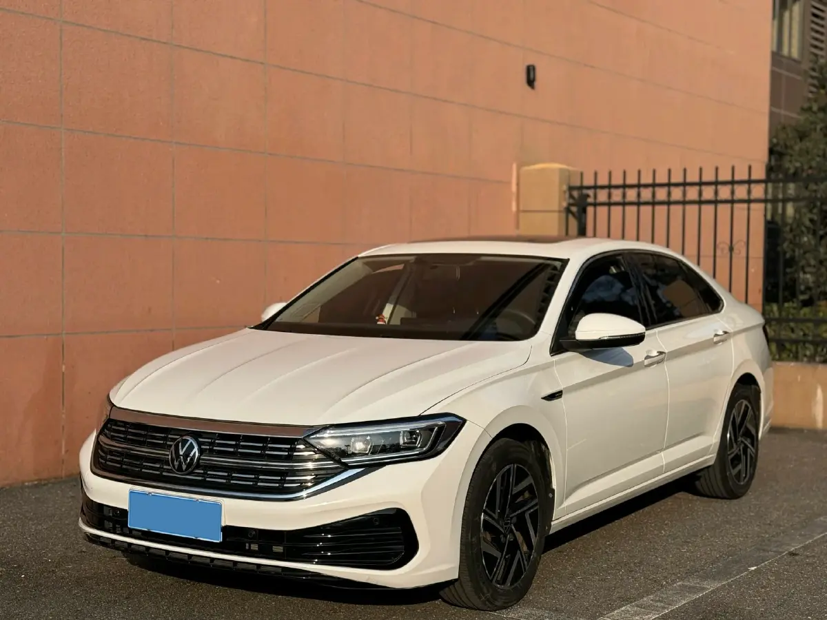 2023 Volkswagen Sagitar 1.4T 150HP L4 7DCT