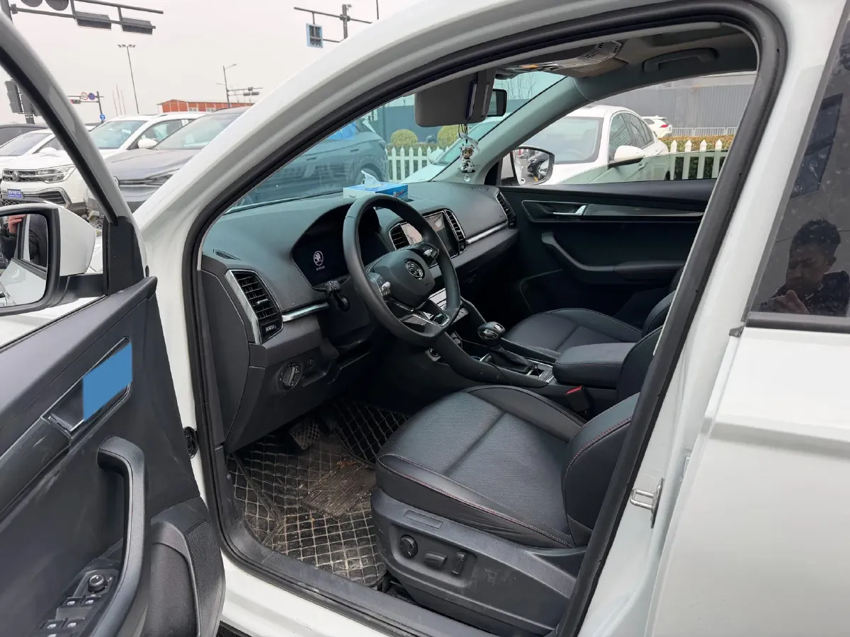 2023 Skoda Karoq 1.4T 150HP L4 7DCT,autocango,china used car exporter,china ev exporter,chinese used car exporter,chinese used ev exporter