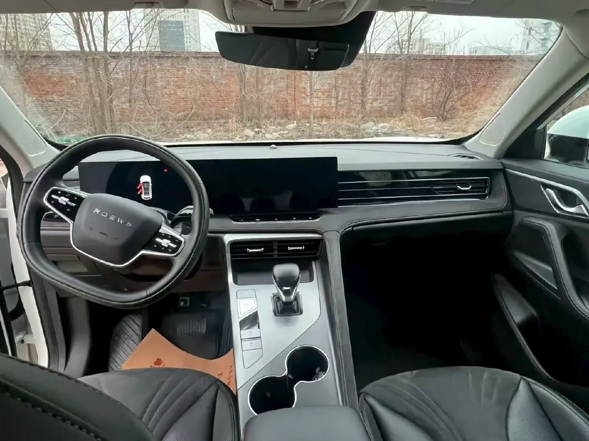 2024 Roewe D5X DMH 1.5T 150HP L4 2DHT PHEV 21.4KWH,autocango,china used car exporter,china ev exporter,chinese used car exporter,chinese used ev exporter