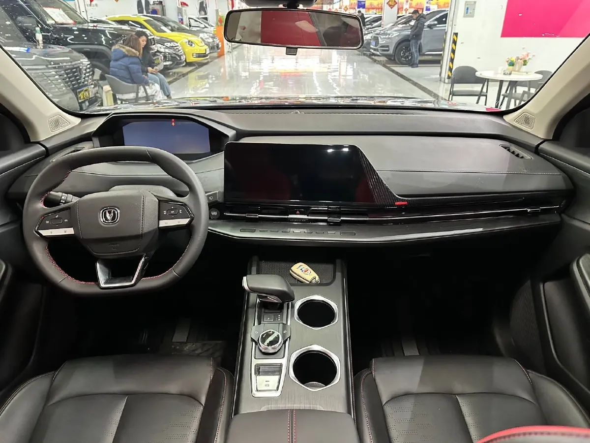 2022 ChangAn Oshan X7 Plus 1.5T 188HP L4 7DCT,autocango,china used car exporter,china ev exporter,chinese used car exporter,chinese used ev exporter