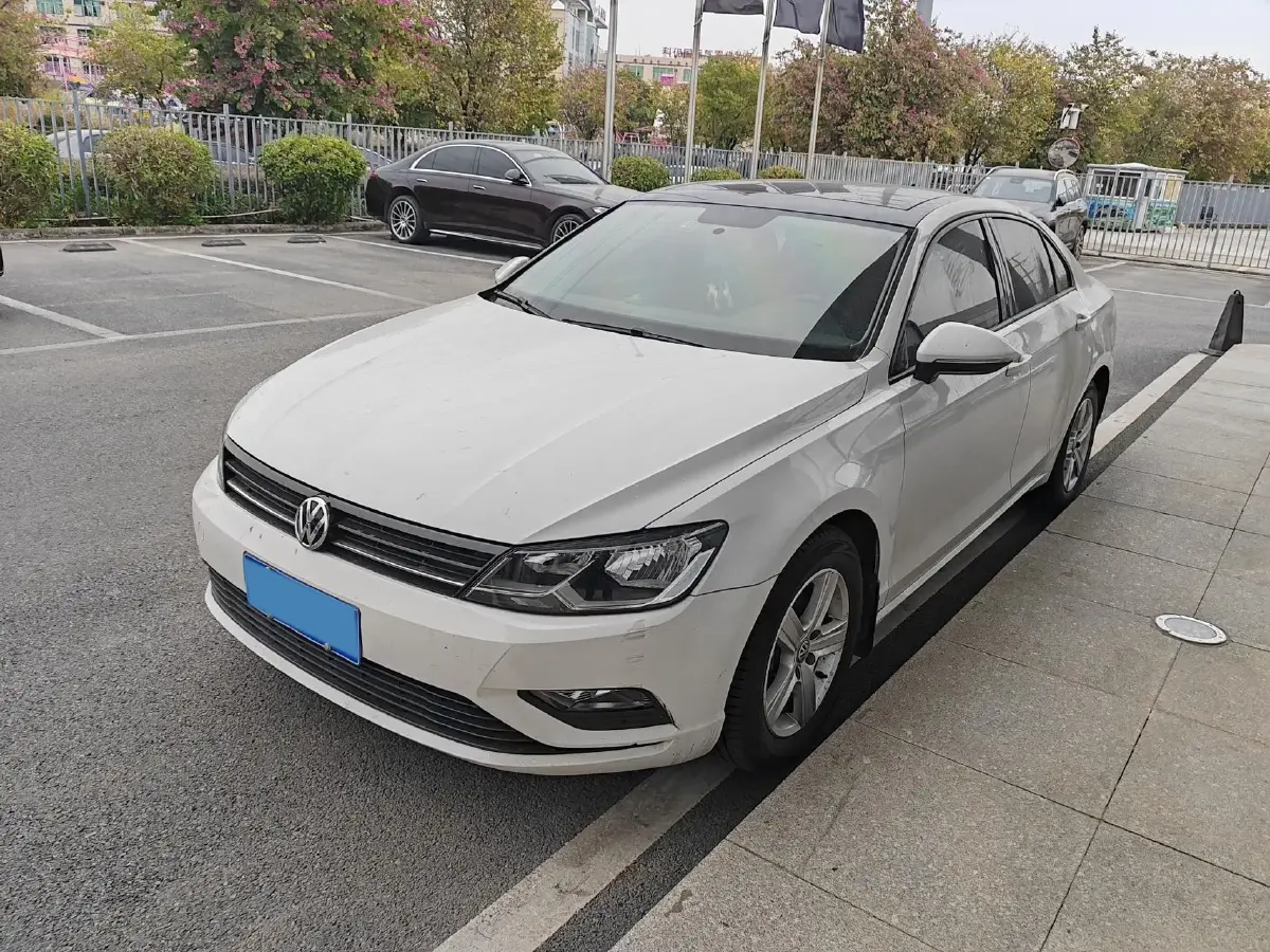 2018 Volkswagen Lamando 1.4T 131HP L4 7DCT