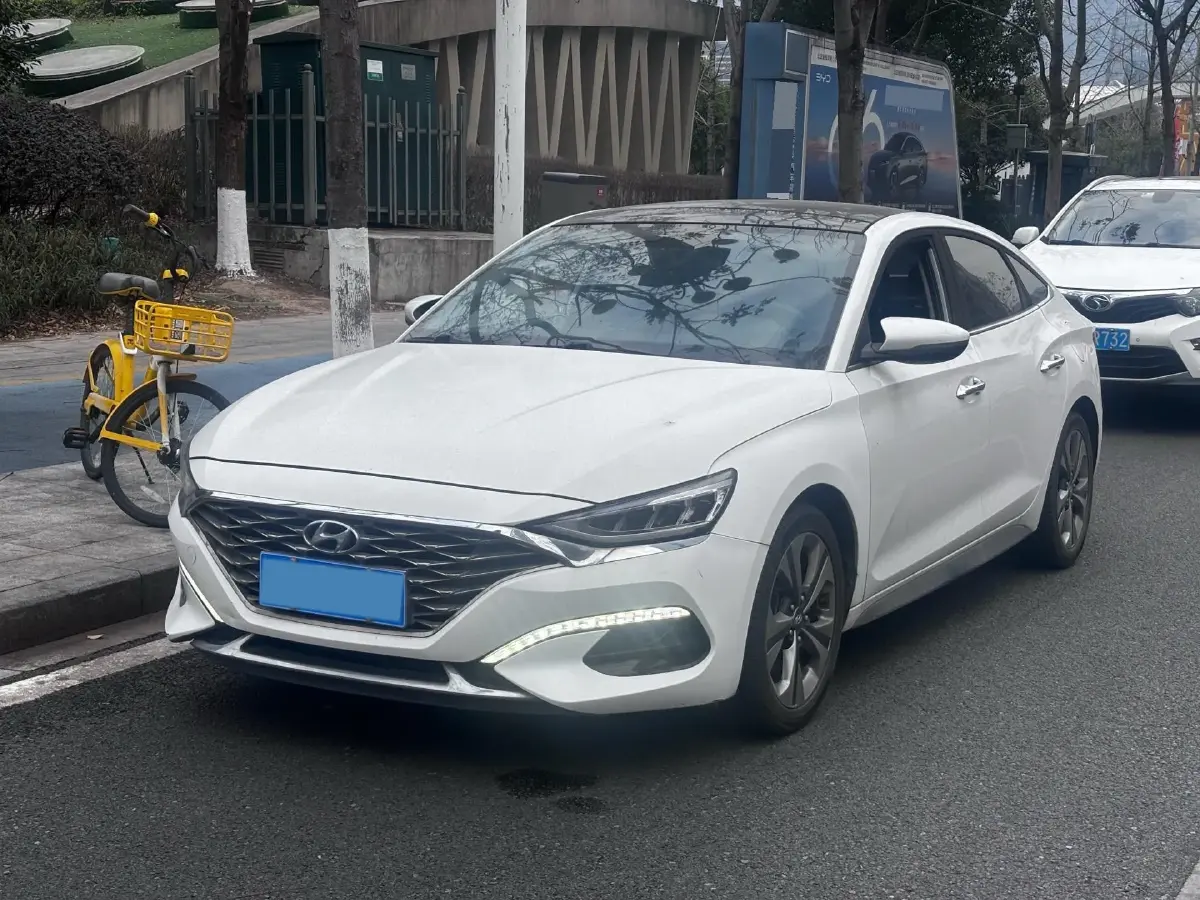 2019 Hyundai La Festa 1.6T 204HP L4 7DCT
