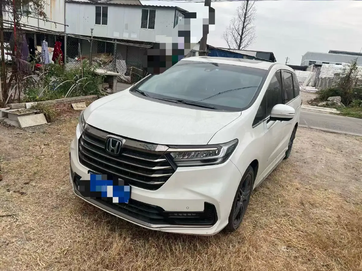 2022 Honda Odyssey 2.0L 146HP L4 E-CVT Hybrid