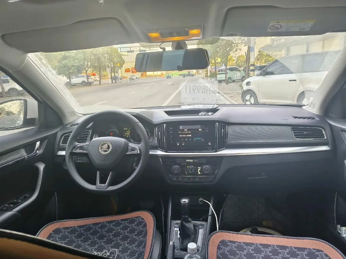 2022 Skoda Kamiq 1.5L 112HP L4 6AT,autocango,china used car exporter,china ev exporter,chinese used car exporter,chinese used ev exporter