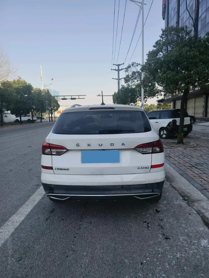 2022 Skoda Kamiq 1.5L 112HP L4 6AT,autocango,china used car exporter,china ev exporter,chinese used car exporter,chinese used ev exporter
