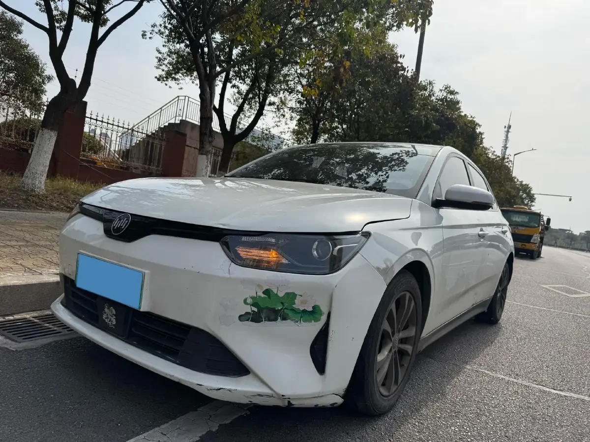 2021 Weltmeister E.5 BEV 49.92KWH