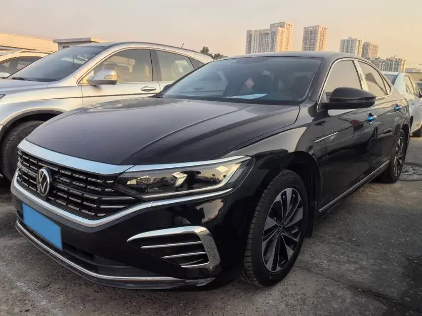 2021 Volkswagen Passat 1.4T 150HP L4 7DCT