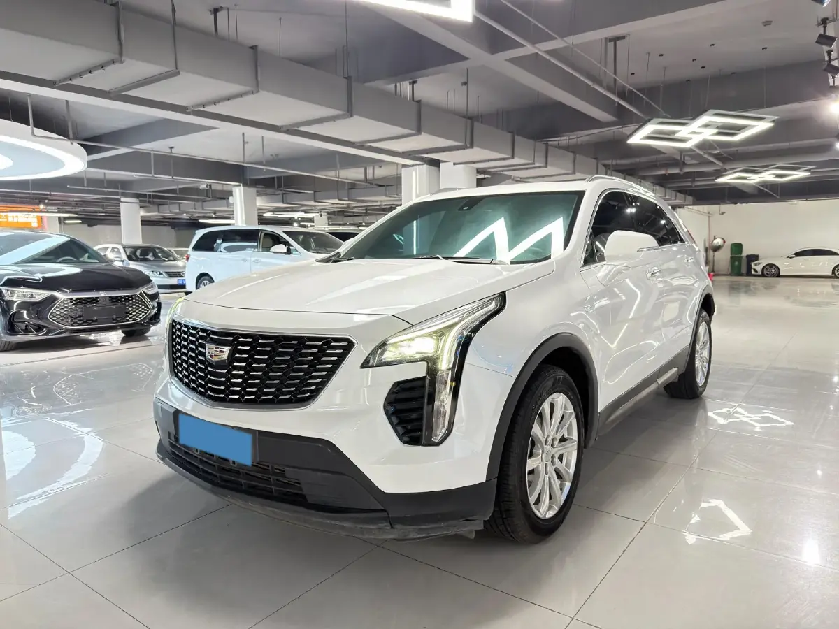 2022 Cadillac XT4 2.0T 237HP L4 9AT
