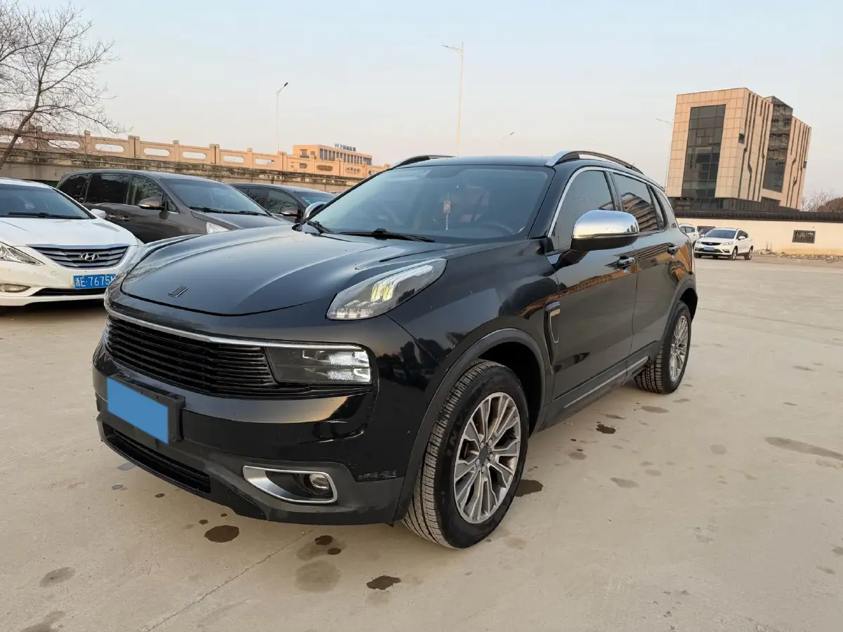 2019 LYNK&CO 01 2.0T 190HP L4 6AT