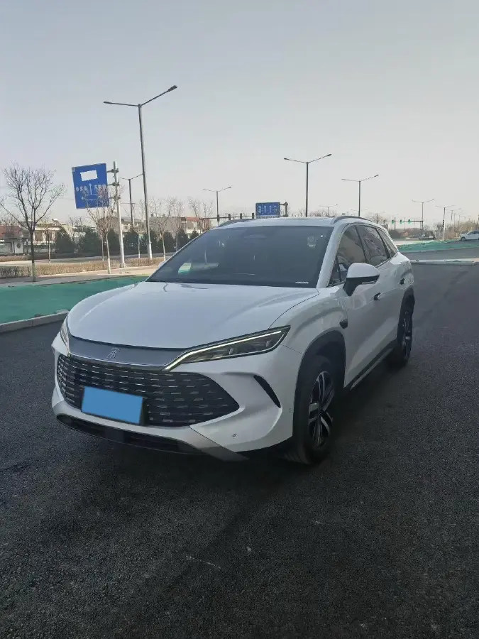 2025 BYD SongL DM-i 1.5L 101HP L4 E-CVT PHEV 18.3KWH