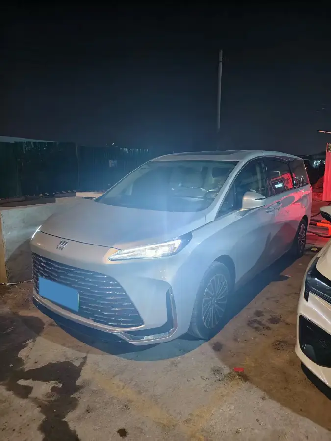 2025 Buick GL8 1.5T 180HP L4 2DHT PHEV