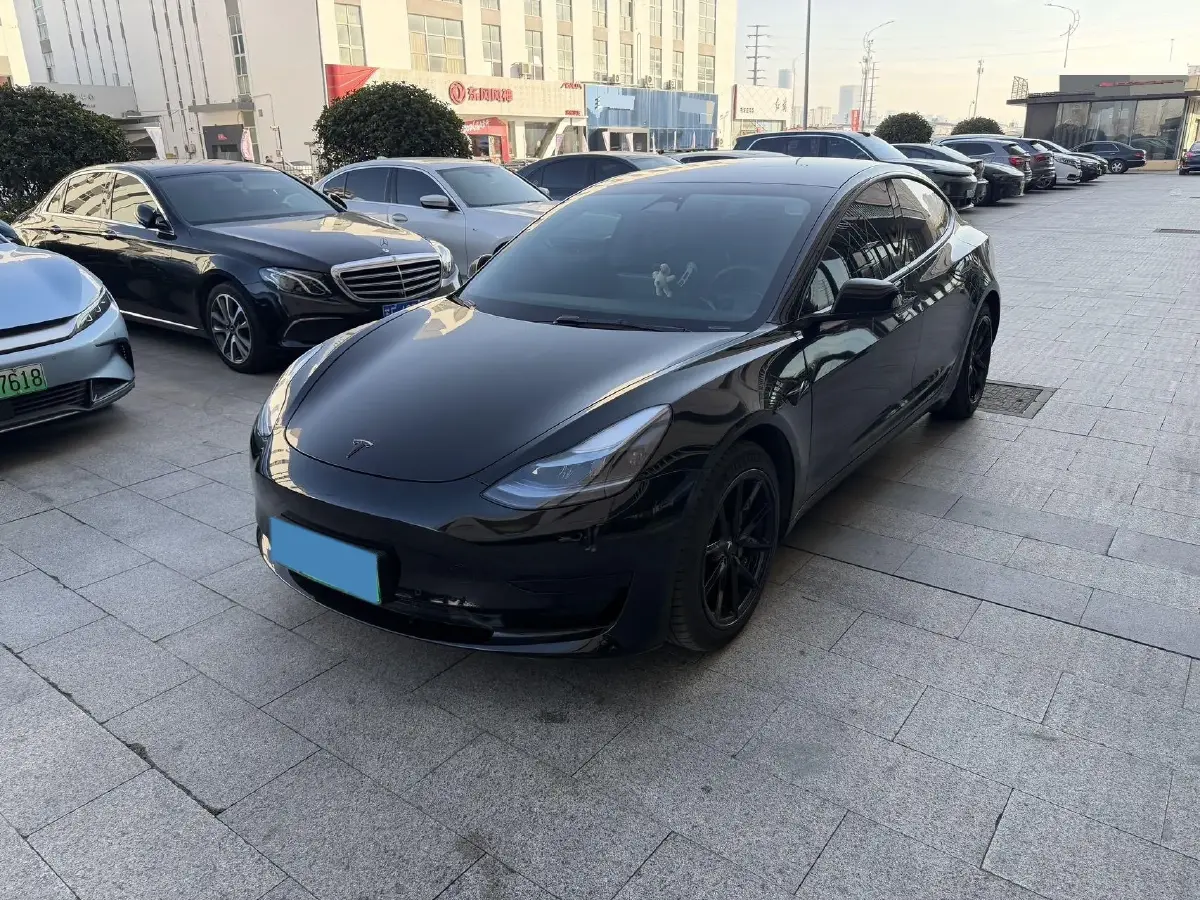 2022 Tesla Model 3 BEV 60KWH