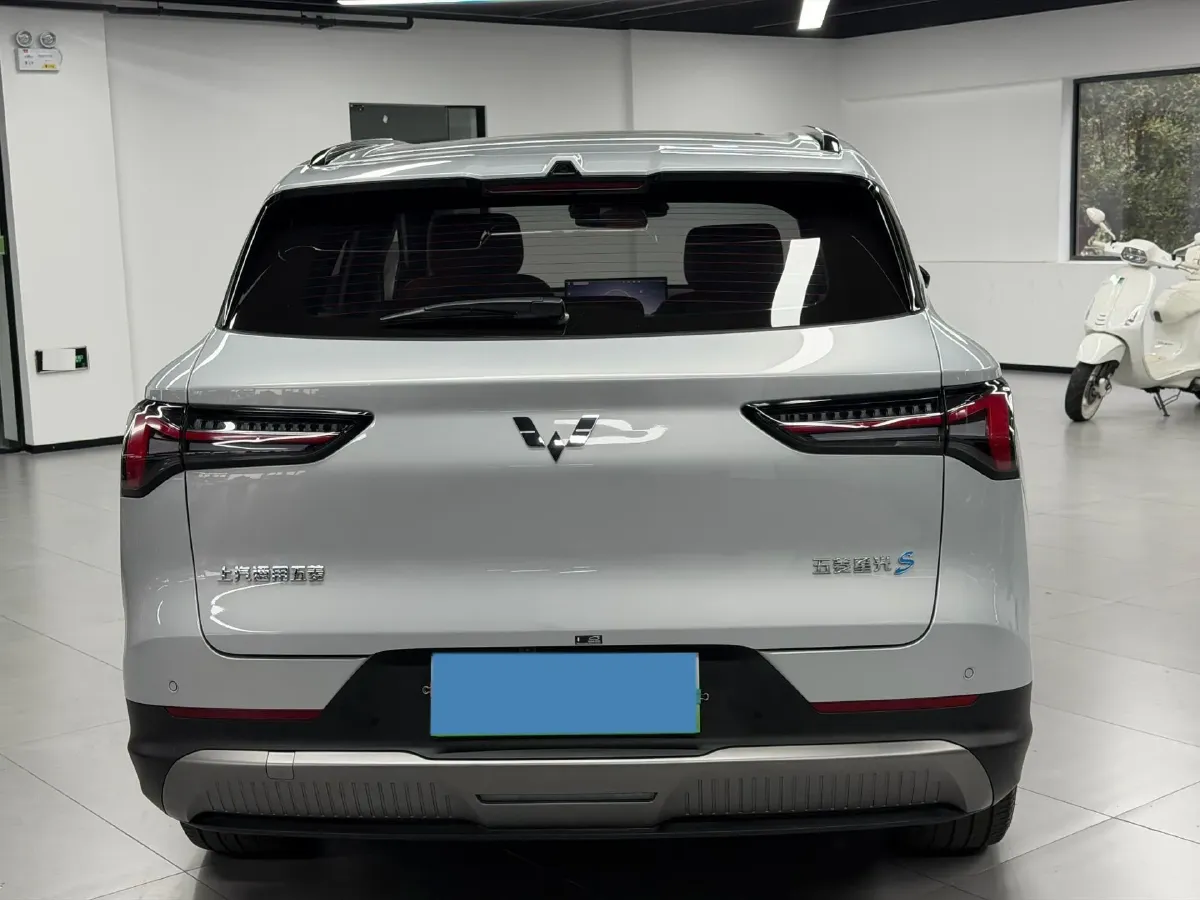 2024 WuLing XingGuangS BEV 60KWH,autocango,china used car exporter,china ev exporter,chinese used car exporter,chinese used ev exporter