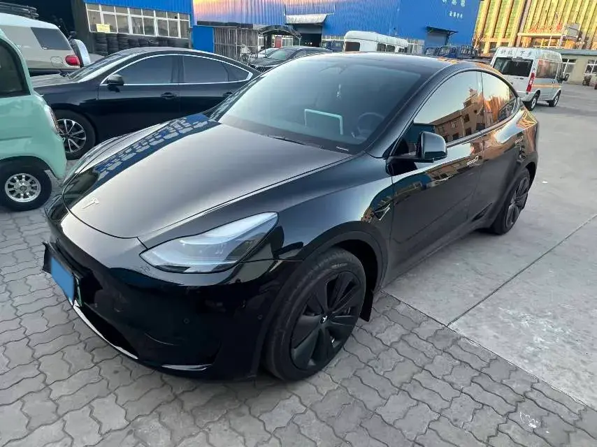 2022 Tesla Model Y BEV 60KWH