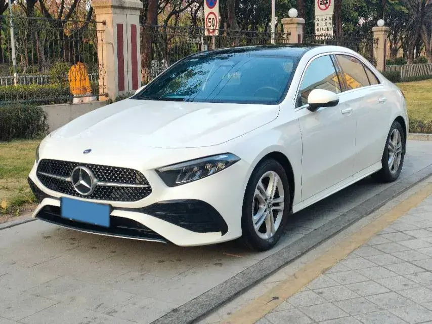 2023 Mercedes-Benz A Class 1.3T 136HP L4 7DCT