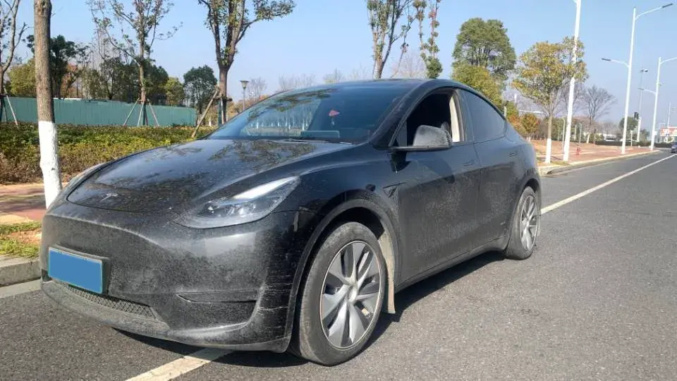 2022 Tesla Model Y BEV 60KWH
