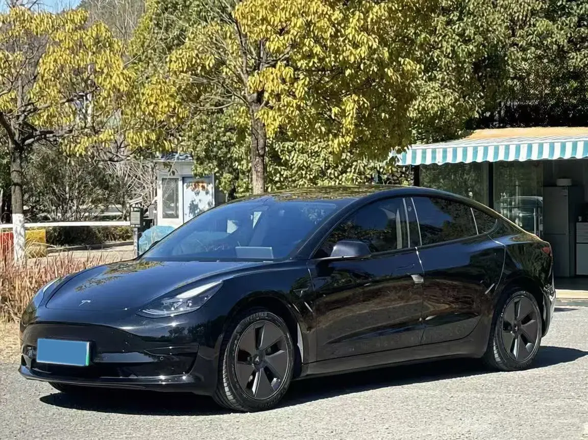 2022 Tesla Model 3 BEV 60KWH