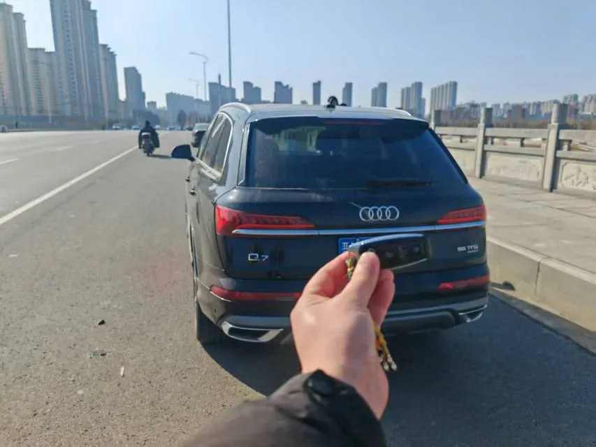 2022 Volkswagen Touareg 3.0T 340HP V6 8AT,autocango,china used car exporter,china ev exporter,chinese used car exporter,chinese used ev exporter